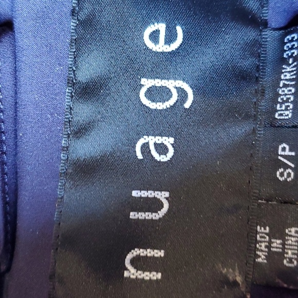 Nuage Navy puffer jacket faux fur hood. Expandable zips on side NWT Small - Picture 5 of 16